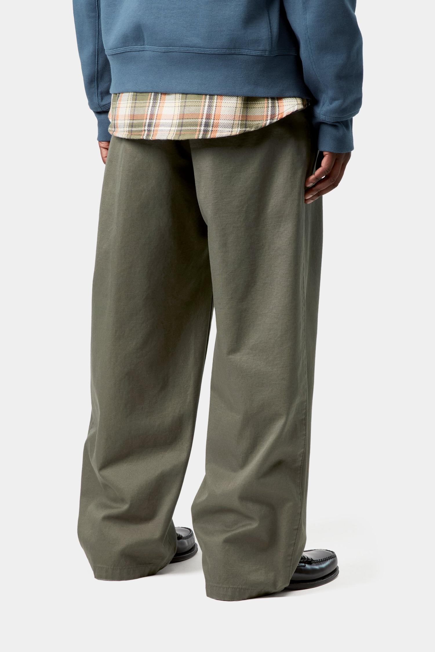 Brady Pant Leaf
