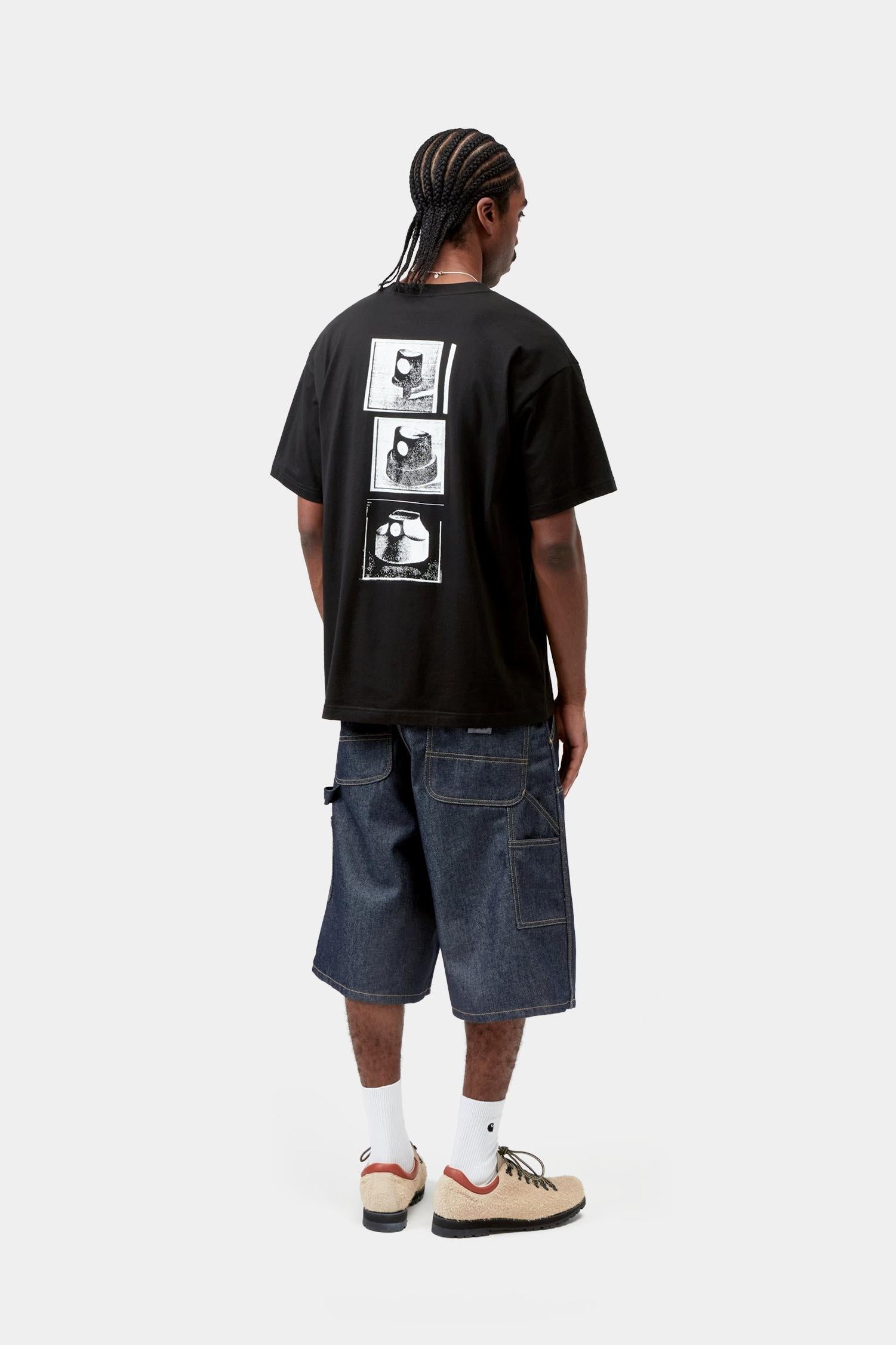 Caps T-Shirt Black